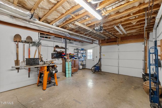 14 West Ridgefield Court, Greeneville, TN 37745