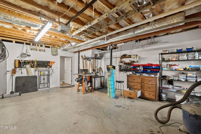 14 West Ridgefield Court, Greeneville, TN 37745