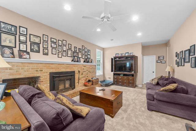 238 ST DAVID DR, Mount Laurel, NJ 08054