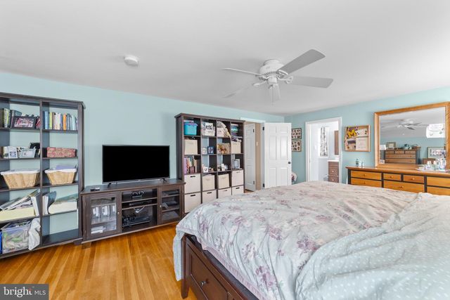 238 ST DAVID DR, Mount Laurel, NJ 08054