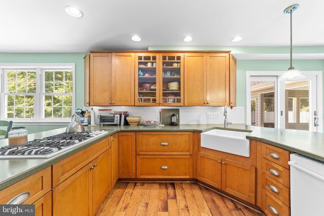 238 ST DAVID DR, Mount Laurel, NJ 08054