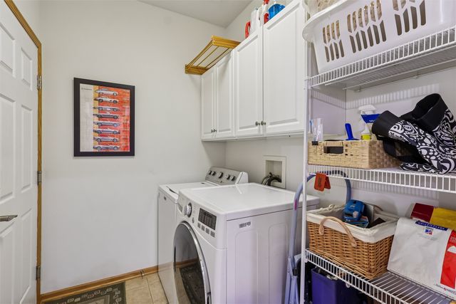 2911 160th Street, Urbandale, IA 50323