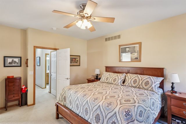 2911 160th Street, Urbandale, IA 50323