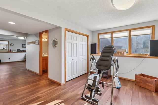 2911 160th Street, Urbandale, IA 50323