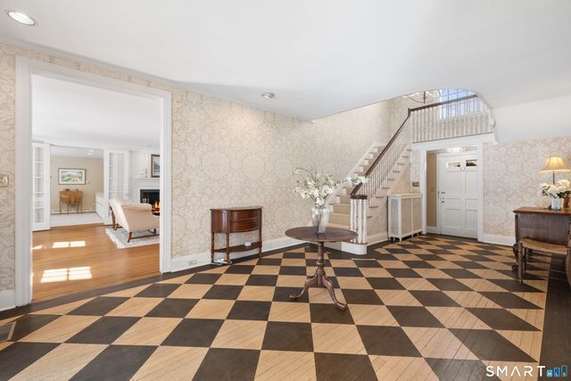 75 Bloomfield Avenue, West Hartford, CT 06105