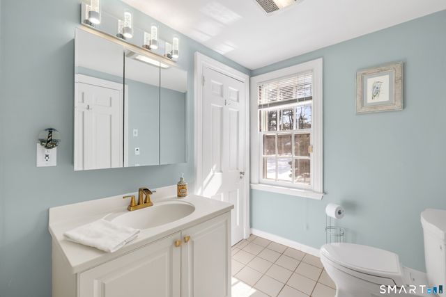 75 Bloomfield Avenue, West Hartford, CT 06105