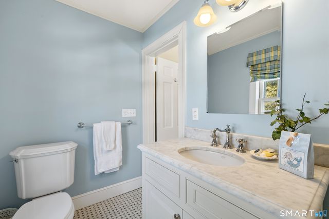 75 Bloomfield Avenue, West Hartford, CT 06105