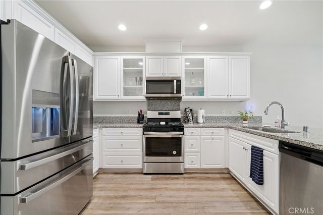 2818 E Berry Loop Privado 66, Ontario, CA 91761