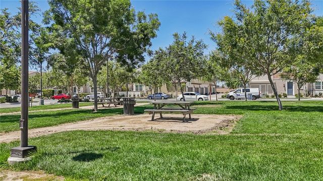 2818 E Berry Loop Privado 66, Ontario, CA 91761