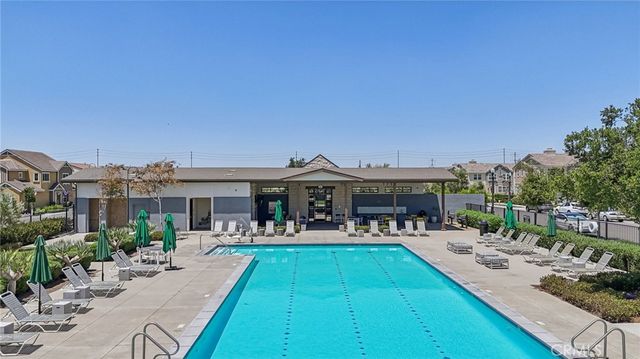 2818 E Berry Loop Privado 66, Ontario, CA 91761