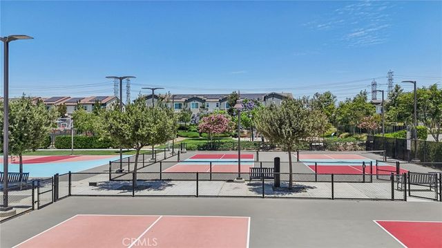 2818 E Berry Loop Privado 66, Ontario, CA 91761