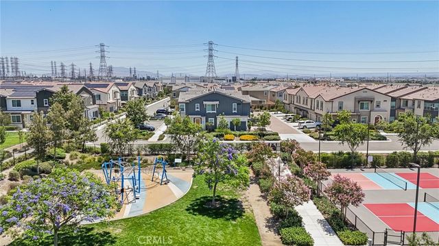 2818 E Berry Loop Privado 66, Ontario, CA 91761