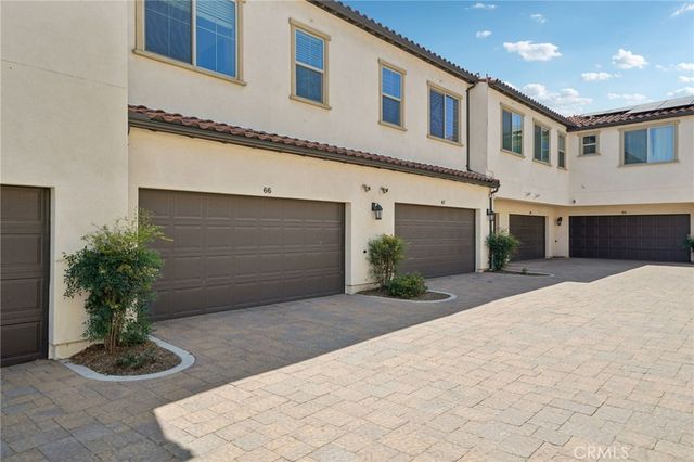 2818 E Berry Loop Privado 66, Ontario, CA 91761