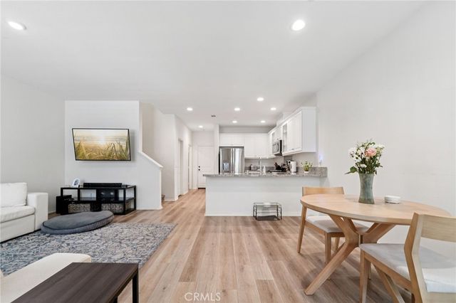 2818 E Berry Loop Privado 66, Ontario, CA 91761