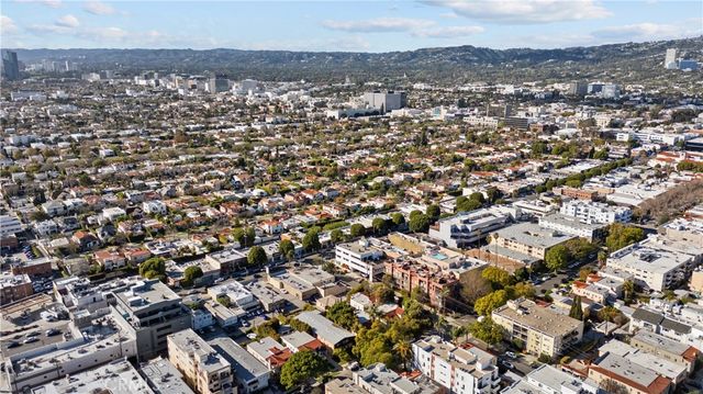 915 S Wooster, Los Angeles, CA 90035