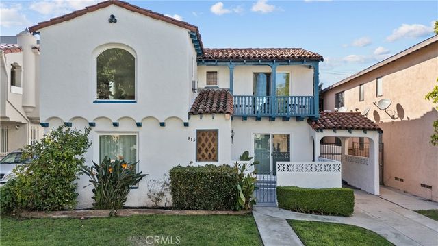 915 S Wooster, Los Angeles, CA 90035