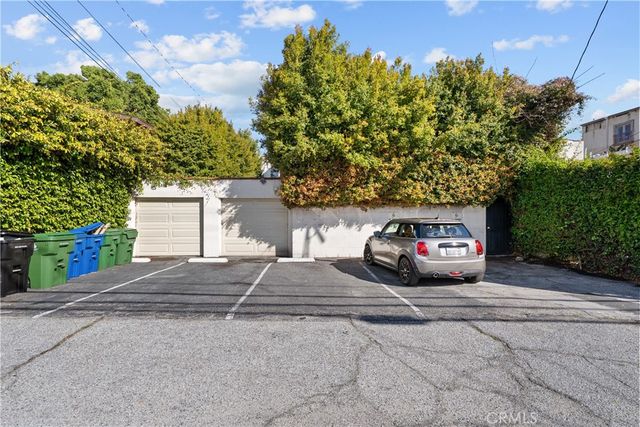 915 S Wooster, Los Angeles, CA 90035