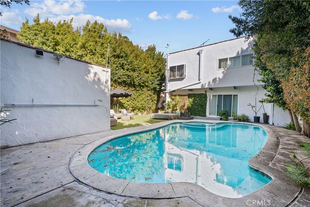 915 S Wooster, Los Angeles, CA 90035