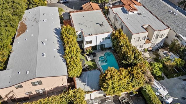 915 S Wooster, Los Angeles, CA 90035