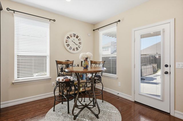 824 Pinnacle Ridge Road, Fort Worth, TX 76052