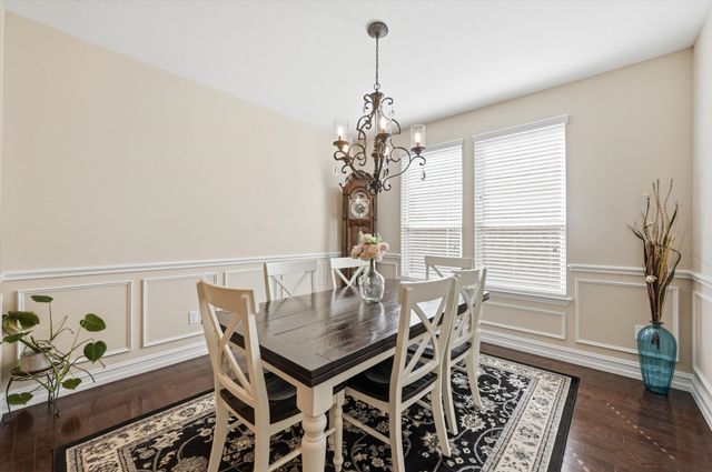 824 Pinnacle Ridge Road, Fort Worth, TX 76052