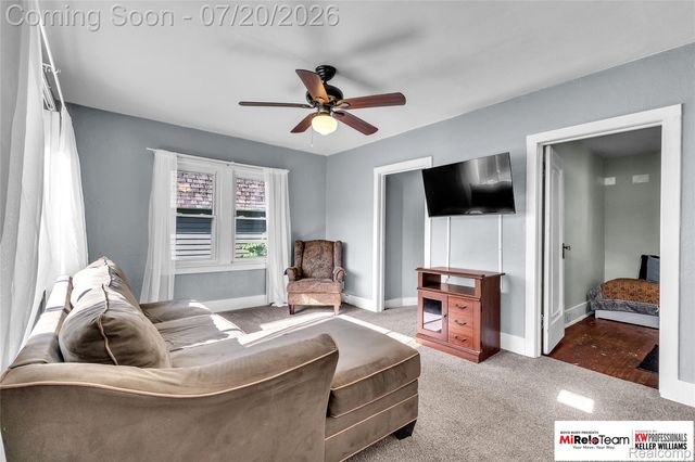 2929 Holden Avenue, Waterford Charter Township, MI 48329