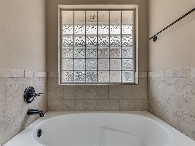 2317 NW 159th Terrace, Edmond, OK 73013