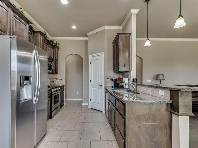 2317 NW 159th Terrace, Edmond, OK 73013