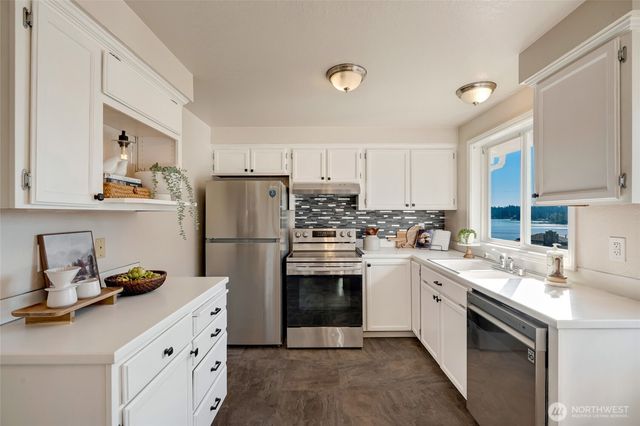 4230 174th Place NW, Stanwood, WA 98292
