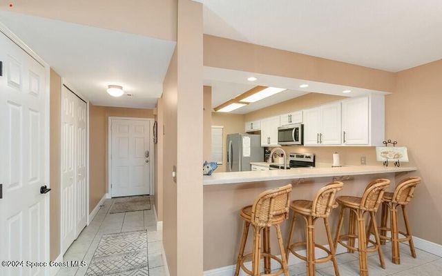 1050 N Atlantic Avenue 106, Cocoa Beach, FL 32931