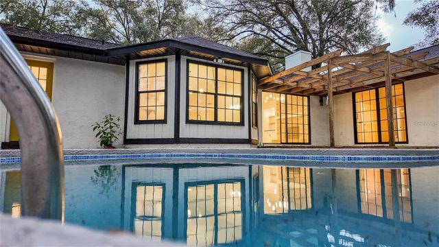 5320 NE 2ND LANE, Ocala, FL 34470