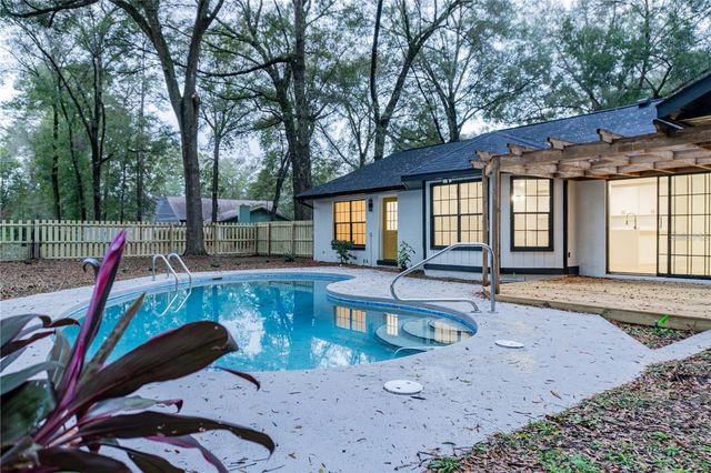 5320 NE 2ND LANE, Ocala, FL 34470