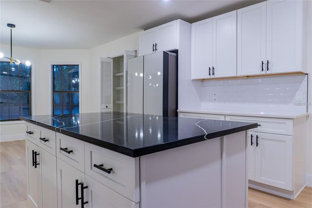 5320 NE 2ND LANE, Ocala, FL 34470