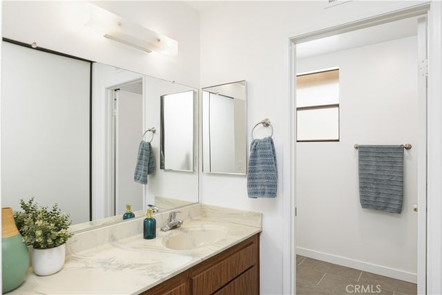 155 Rockwood, Irvine, CA 92614