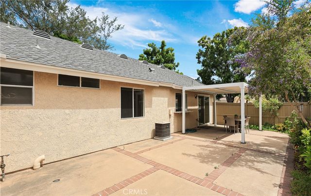 155 Rockwood, Irvine, CA 92614