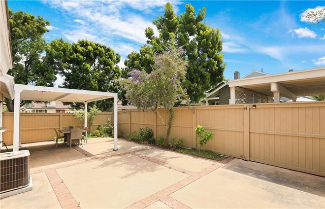 155 Rockwood, Irvine, CA 92614