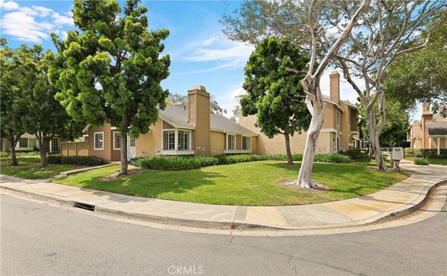 155 Rockwood, Irvine, CA 92614