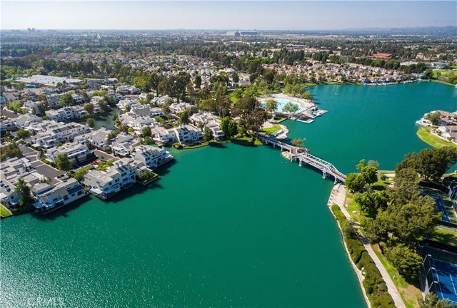 155 Rockwood, Irvine, CA 92614