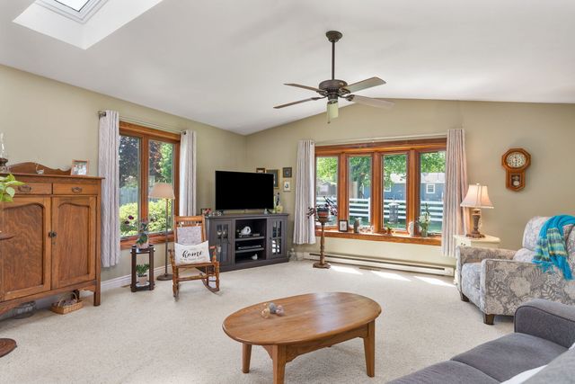 918 6th Street, Hampton, IL 61256