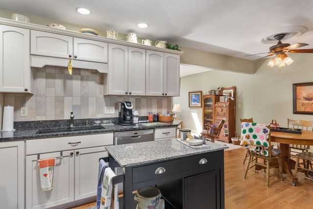 918 6th Street, Hampton, IL 61256
