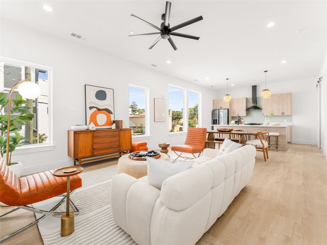 2015 N Prairie Avenue 101, Dallas, TX 75204