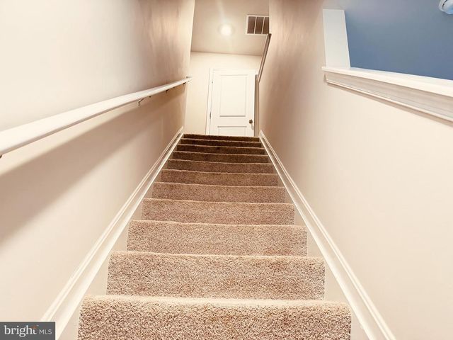 19 SMOKEHOUSE ROAD, Carlisle, PA 17013