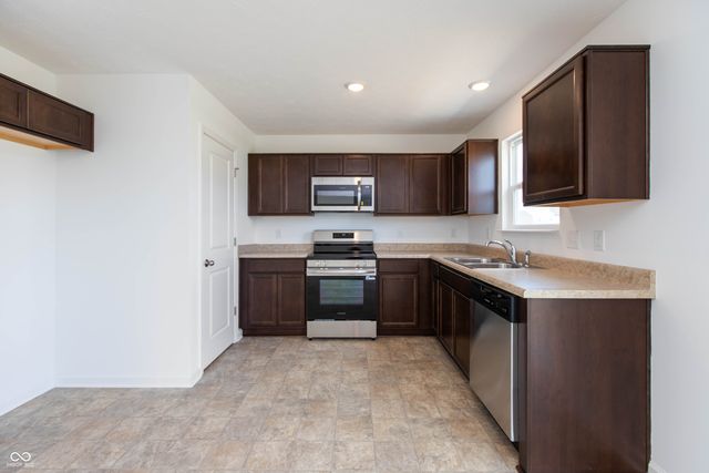 2847 Brahms Way, Indianapolis, IN 46239