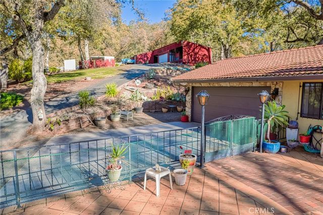 9196 Upper Lake Lucerne Road, Upper Lake, CA 95485