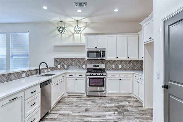2433 NW 179th Street, Edmond, OK 73012