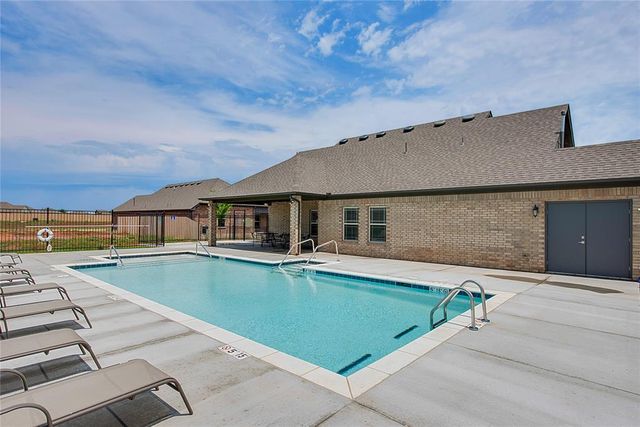 2433 NW 179th Street, Edmond, OK 73012