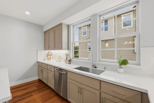 1098 Barberry Terrace, Sunnyvale, CA 94086