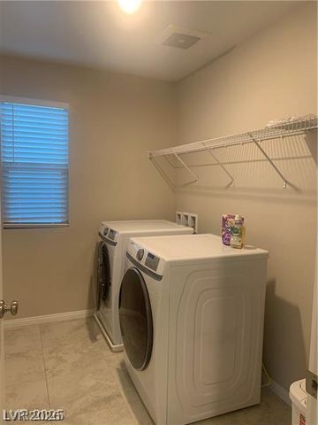 10688 Silver Pond Avenue, Las Vegas, NV 89135