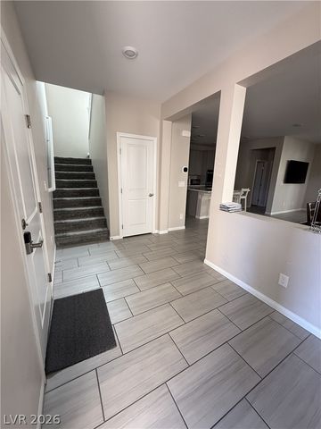 10688 Silver Pond Avenue, Las Vegas, NV 89135