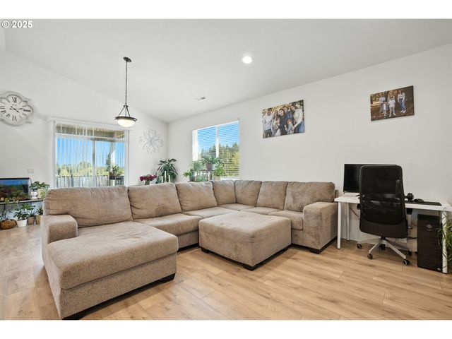 17900 Ne 47TH Ave, Vancouver, WA 98686